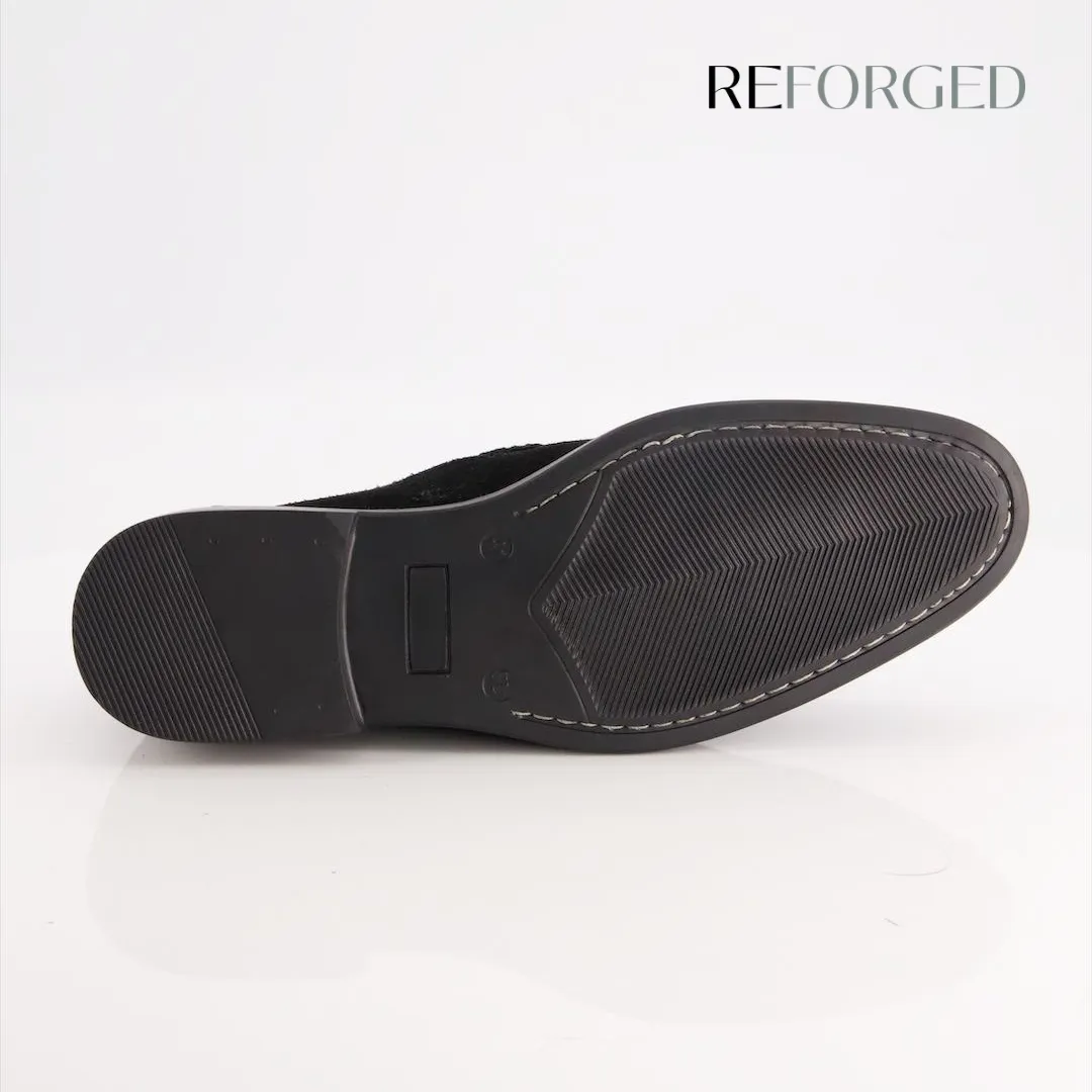 BLACK URBAN SLIP-ON