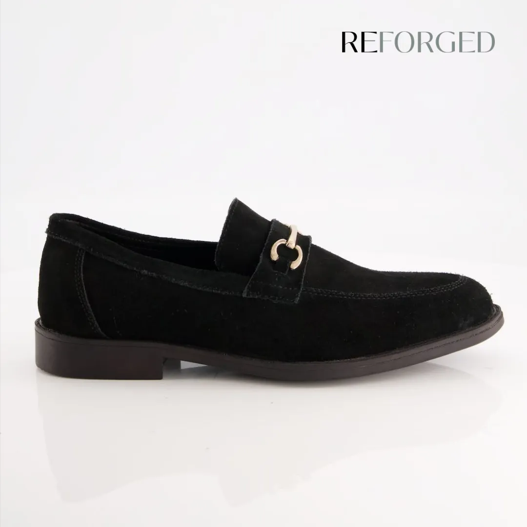 BLACK URBAN SLIP-ON