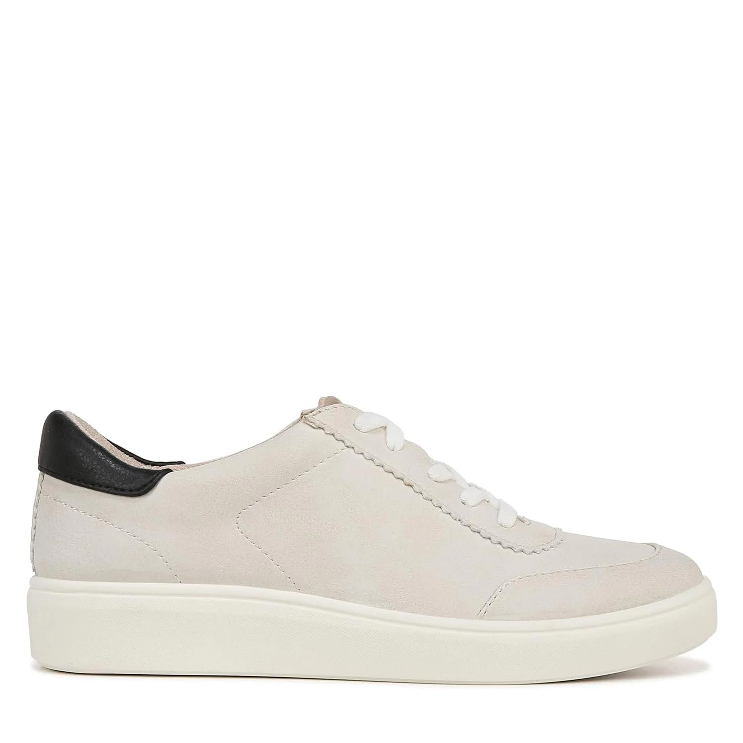 LifeStride Womens Happy Hour Machine Washable Lace Up Sneaker Beige Faux Leather 5.5 M