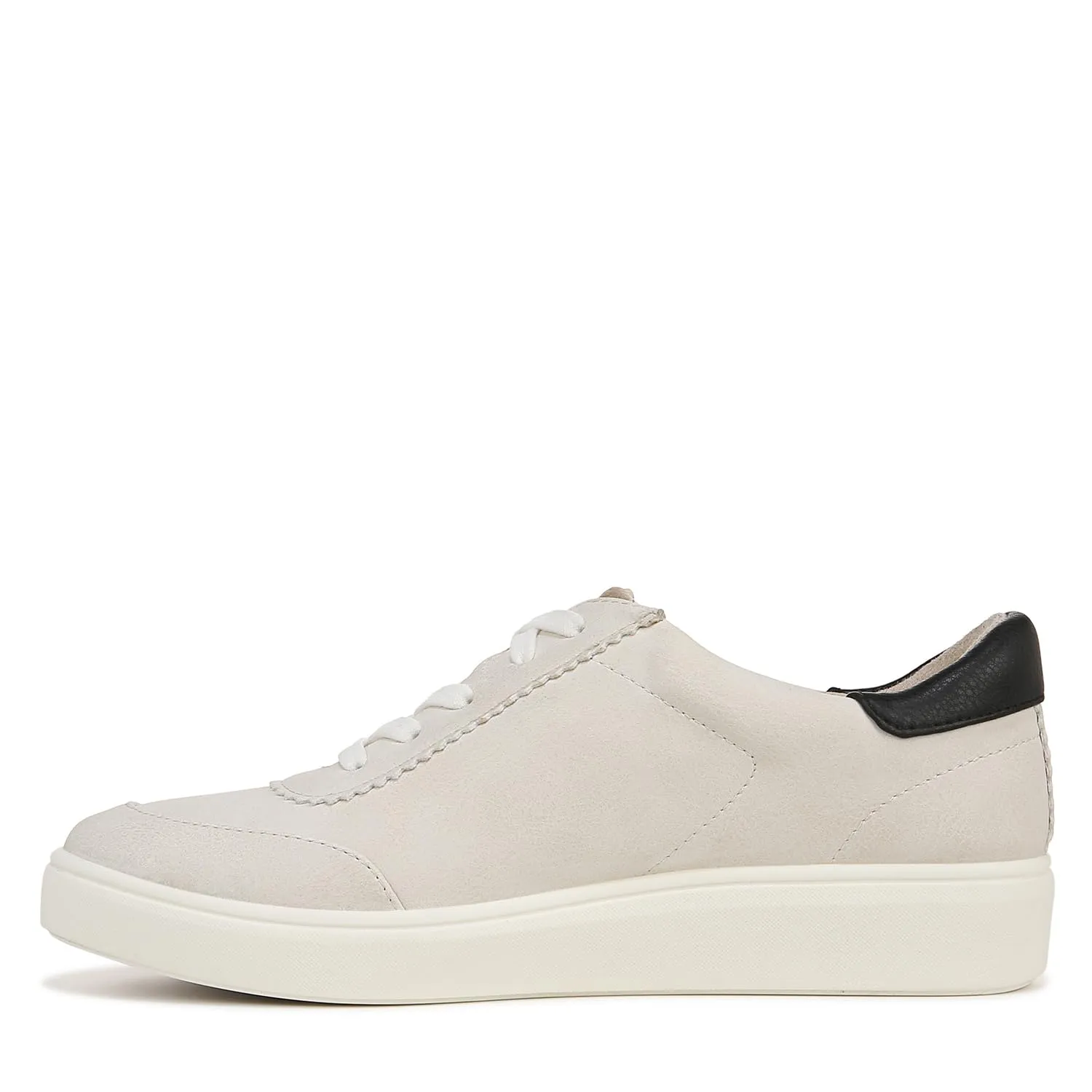 LifeStride Womens Happy Hour Machine Washable Lace Up Sneaker Beige Faux Leather 5.5 M
