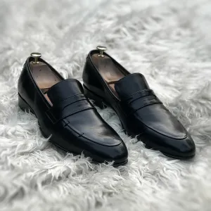 LUCAS - BLACK
