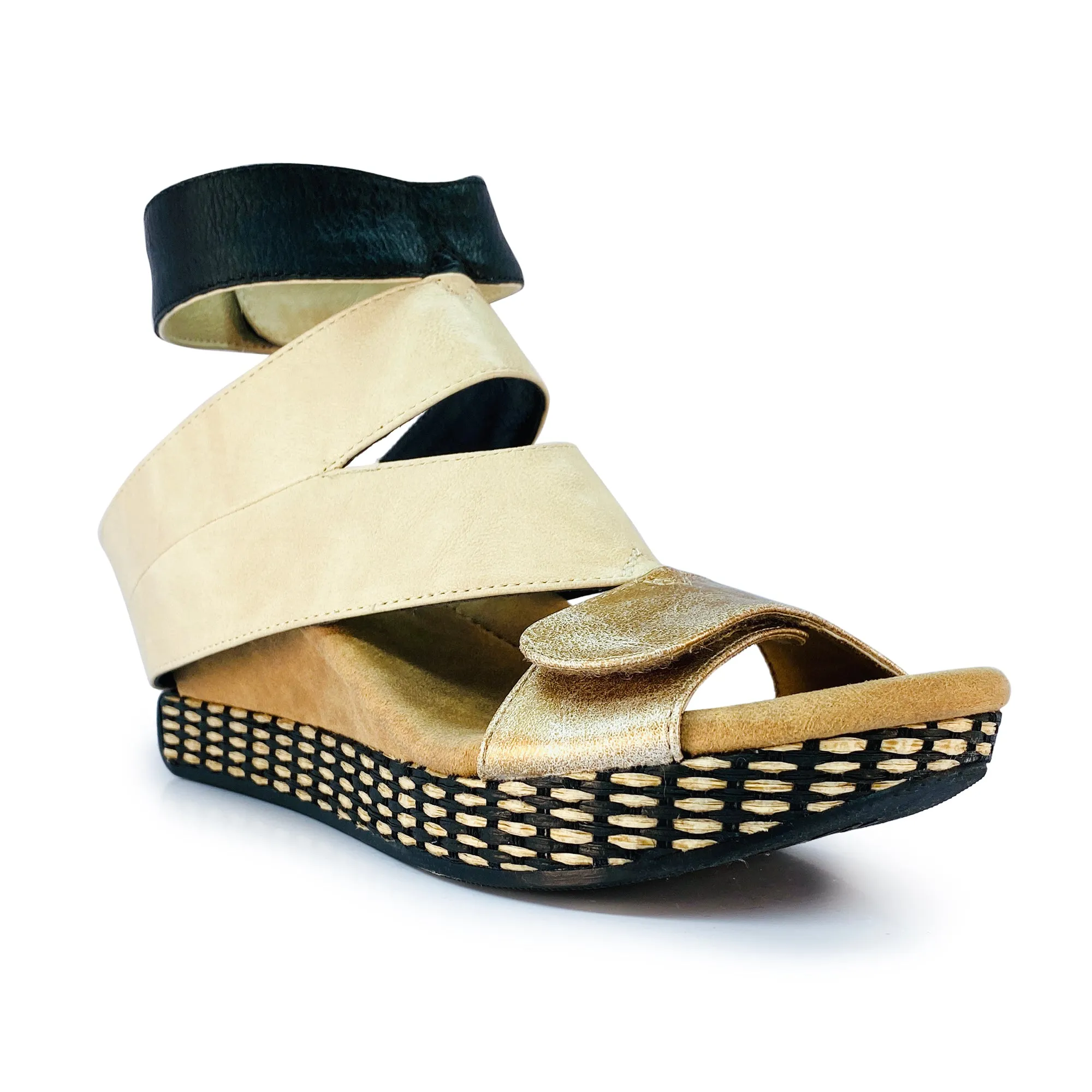 "As Is" Olivia 4 - Cream flips to Black