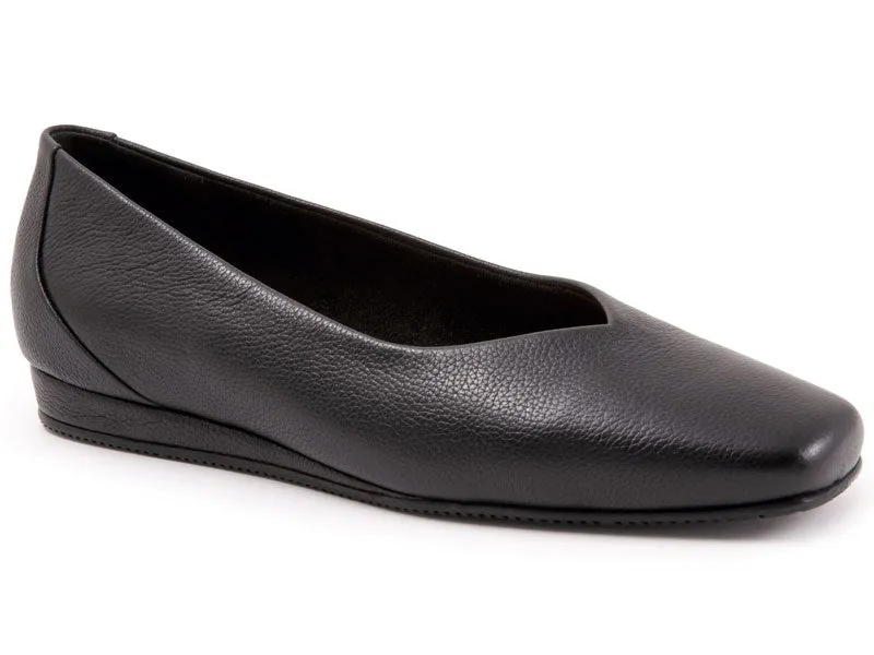 Softwalk Vellore - Women's Flat