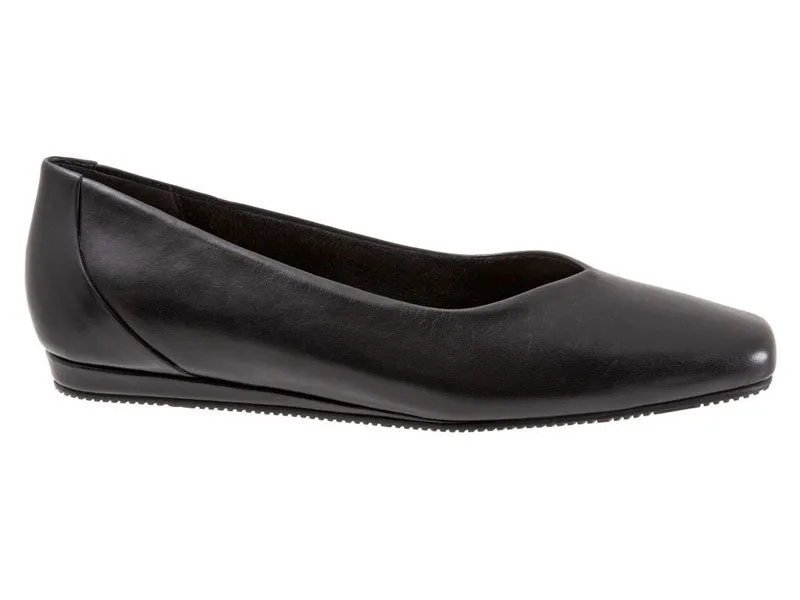 Softwalk Vellore - Women's Flat