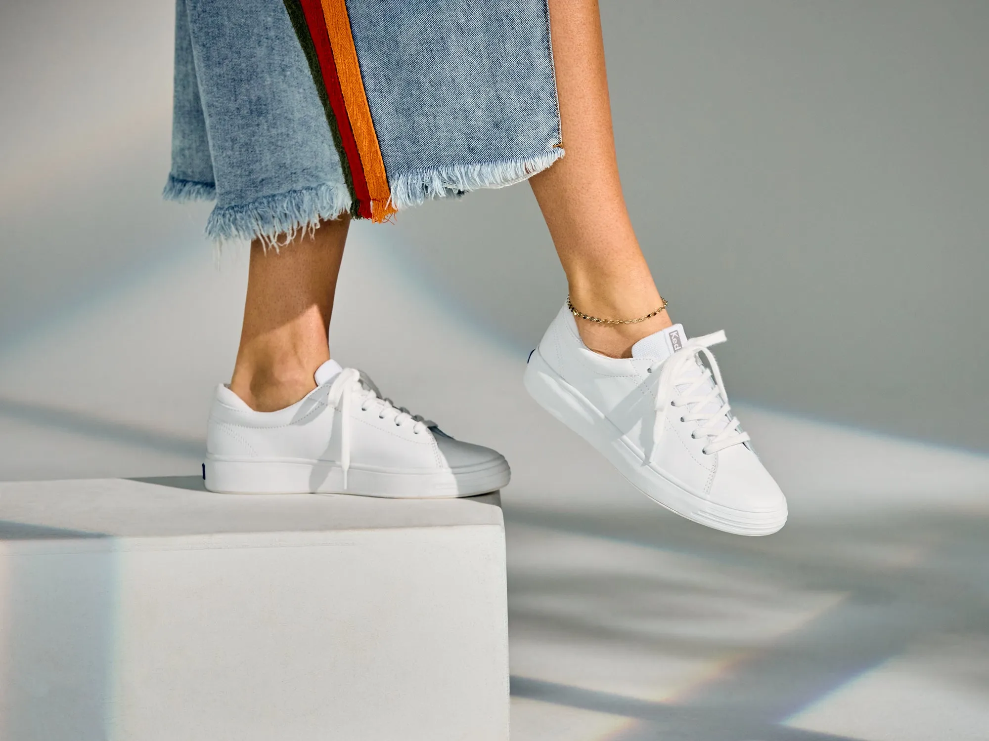 Women's Alley Leather White