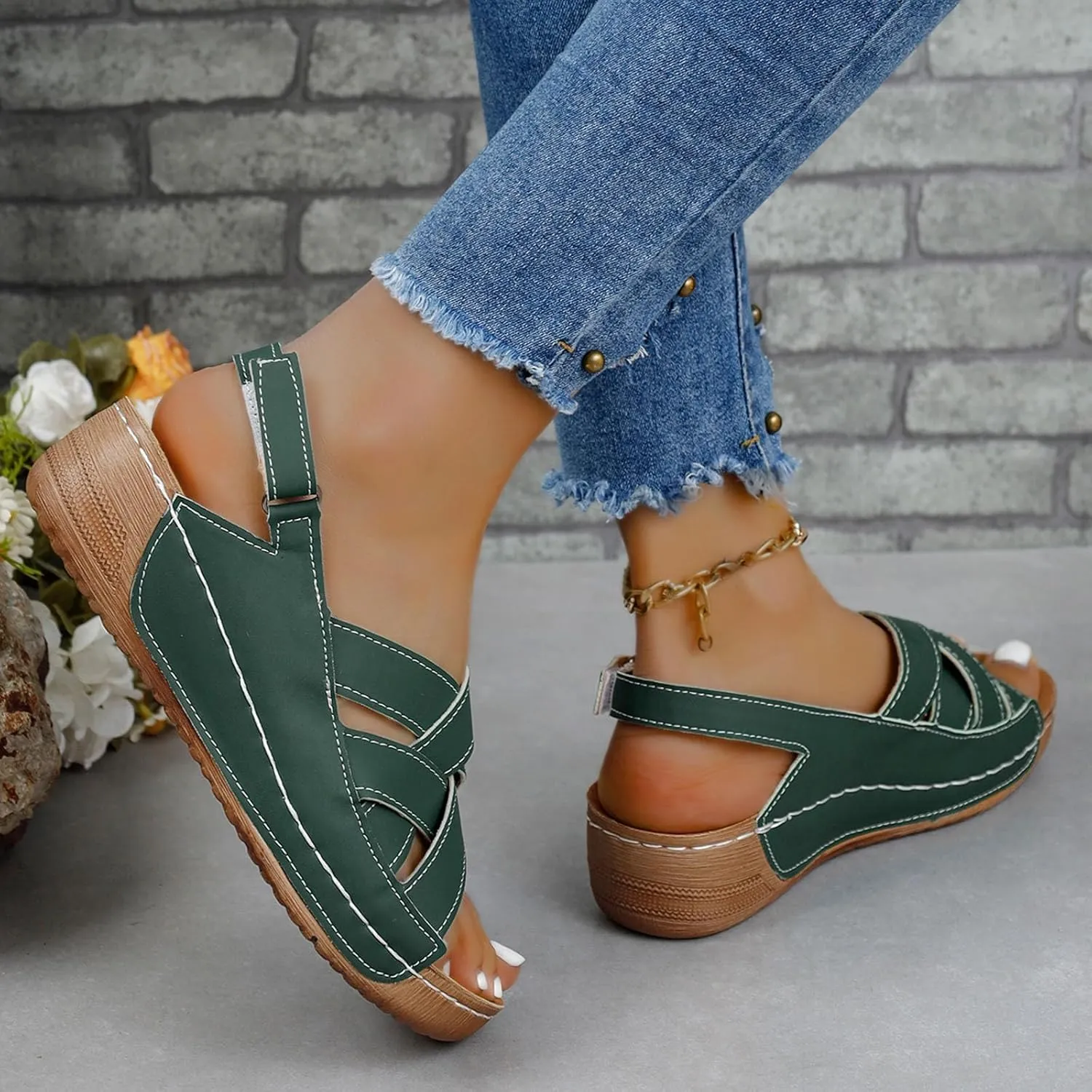 Womens Ankle Strap Sandals Walking Hiking Summer Beach Flats Shoes Comfort Open Toe Comfortable Dressy Arch Support Wedges Round Bottom Buckle 2025 Orthotic Flat Women Wide Width Slippers