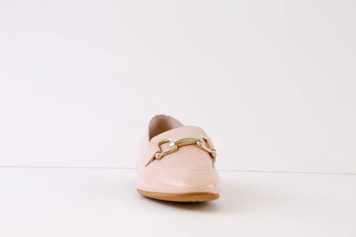 WONDERS - B-7633 FLAT SLIP-ON SHOE WITH GOLD CHAIN - BABY PINK PATENT